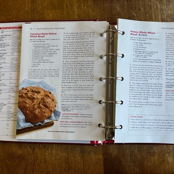 Betty Crocker Cookbook bonus edition, never used/been in storage - Picture 5 of 7